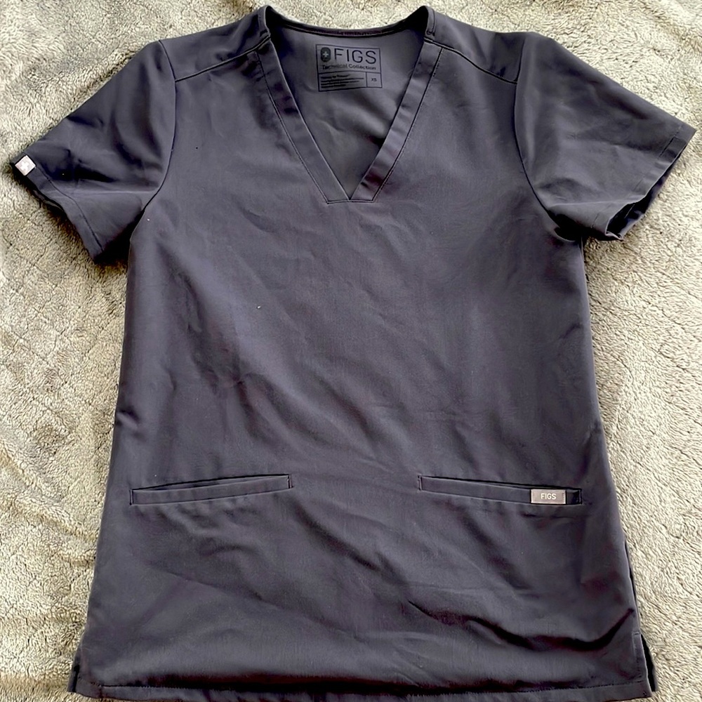 FIGS XS SET CHARCOAL